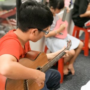 học đàn guitar đệm hát nâng cao tphcm