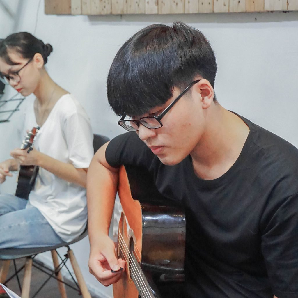 chỗ học guitar ở tphcm